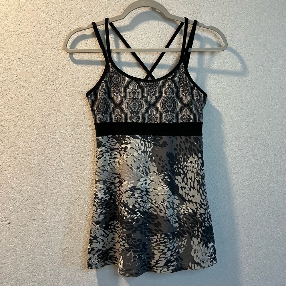 Women’s Prana black patterned athletic bra tank top size size XS